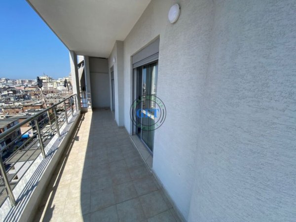 Durres, jepet me qera apartament 2+1+Ballkon Kati 10, 85 m² 400 €