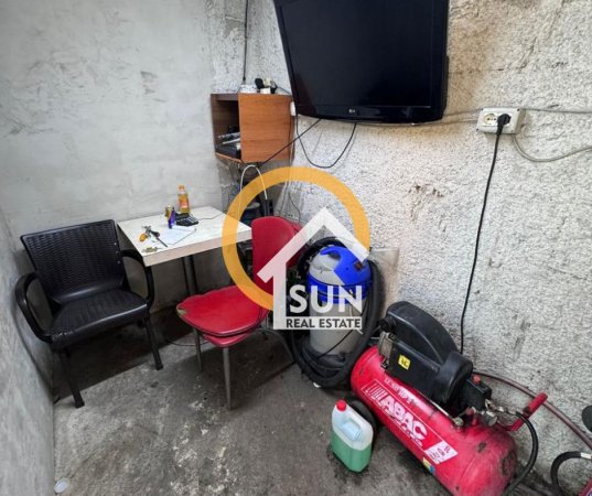 Shkoder, ofroj SHITET BIZNES LAVAZH, RRUGE KRYESORE, SHKODER