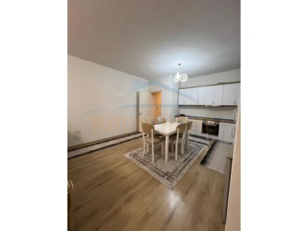 Tirane, jepet me qera apartament 2+1 Kati 1, 114 m² 650 € (Unaza e Re)