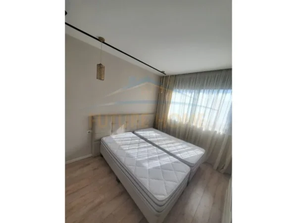 Tirane, jepet me qera apartament 1+1 Kati 1, 60 m² 400 € (Brryli)