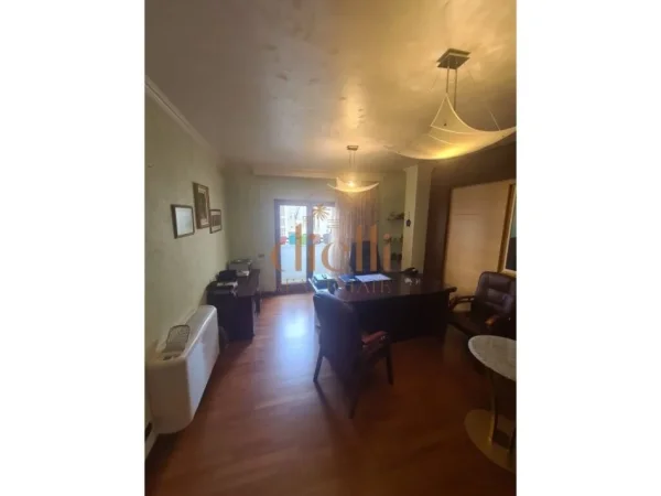 Tirane, shitet ambjent biznesi Kati 3, 165 m² 480.000 € (Bllok)