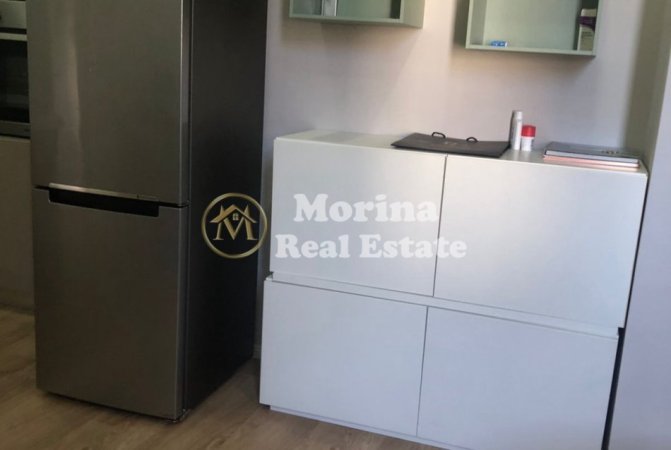 Tirane, jepet me qera apartament 3+1 Kati 2, 115 m² 1.000 € (Liqeni i Thate)