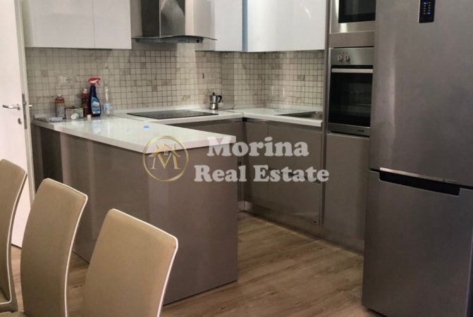 Tirane, jepet me qera apartament 3+1 Kati 2, 115 m² 1.000 € (Liqeni i Thate)