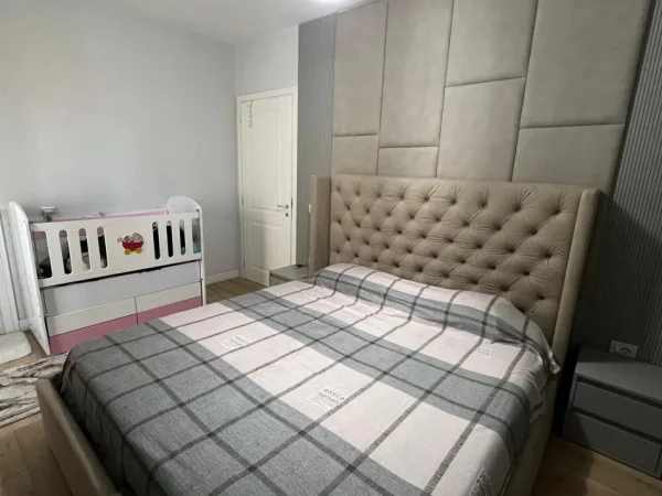 Tirane, shitet apartament 2+1+Ballkon Kati 6, 102 m² 140.000 € (Yzberisht)