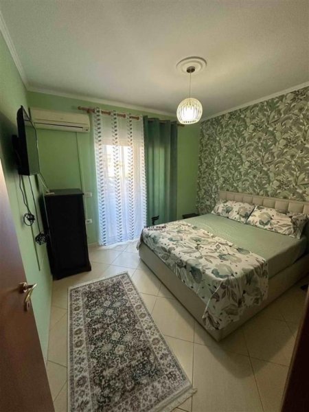 Tirane, jepet me qera apartament 2+1+Ballkon Kati 5, 100 m² 1.000 € (STADIUMI AIR ALBANIA)