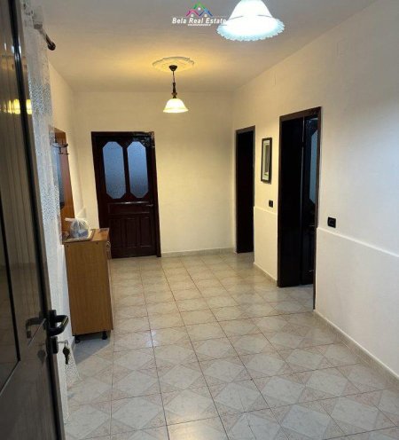 Tirane, jepet me qera 1+1+Ballkon Kati 1, 65 m² 450 € (komuna eparisit)