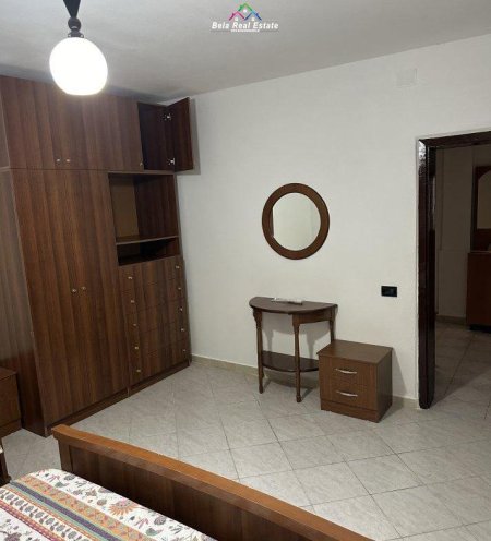 Tirane, jepet me qera 1+1+Ballkon Kati 1, 65 m² 450 € (komuna eparisit)