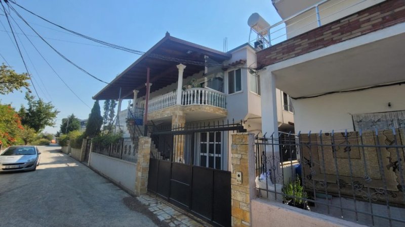 Durres, shitet shtepi 4+1+Ballkon Kati 3, 150.000 € (prane Autostrades Durres – Tirane, Durres.)