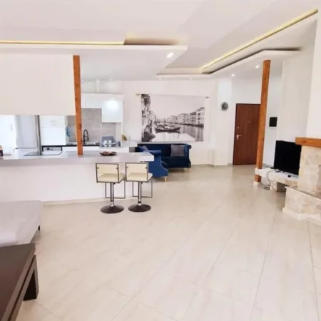 Tirane, shitet apartament 2+1+Aneks+Ballkon Kati 4, 173 m² 288.500 € (Liqeni Thate)