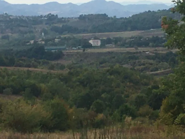 Tirane, shitet toke , 5.500 m² 275.000 € (Gurre e Vogel, Tirane)