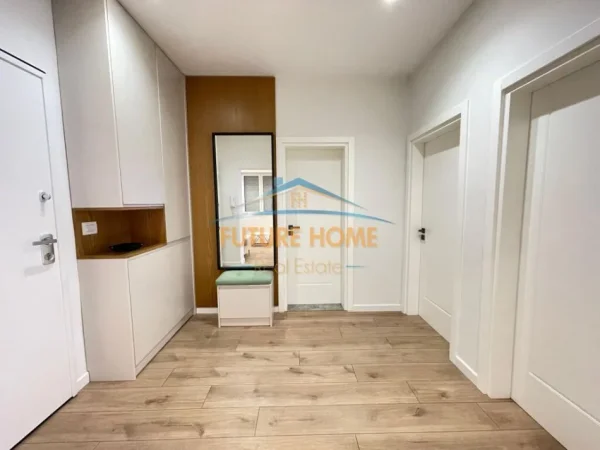 Tirane, jepet me qera apartament 1+1+Aneks Kati 3, 69 m² 700 € (Myslym Shyri)