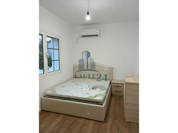 Tirane, shitet Vile 2 Katshe Kati 2, 370 m² 219.000 € (Pran Liqenit te Paskuqanit)
