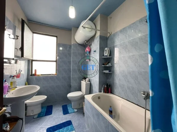 Durres, shitet apartament 2+1+Ballkon Kati 5, 92 m²86.000 € (Stadiumi)