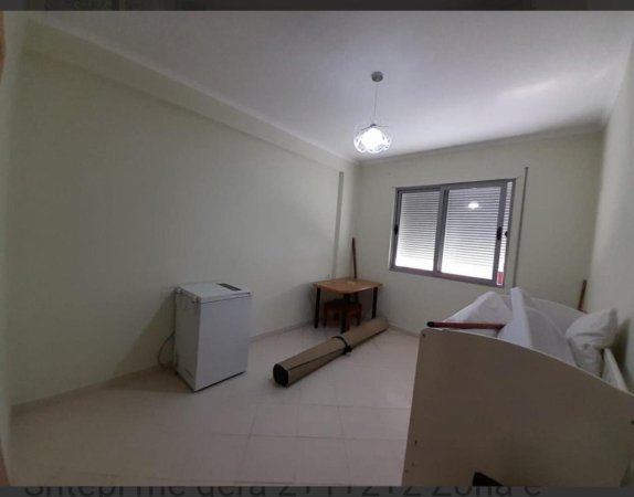 Tirane, jepet me qera apartament 2+1+Ballkon Kati 3, 118 m² 550 € (Rruga Sotir Caci, Prane Restorant Fresku.Tirane)