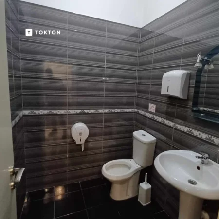 Tirane, shes lokal Kati 0, 76 m² 174.800 € (don bosko)