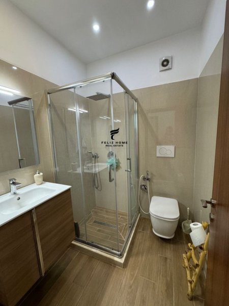 Tirane, jepet me qera apartament 2+1 Kati 1, 80 m² 500 € (ASTIR)