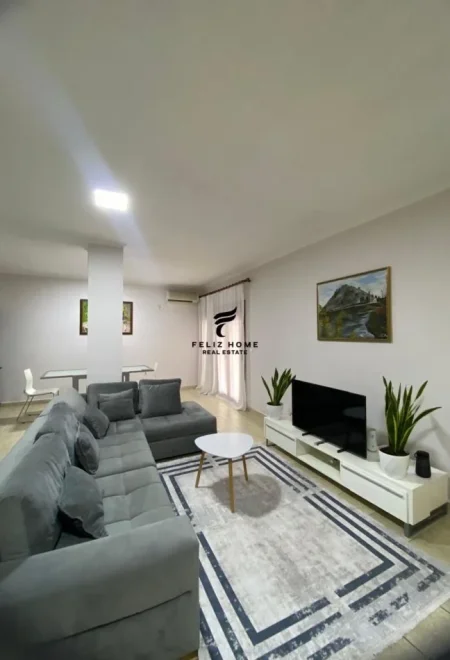 Tirane, jepet me qera apartament 2+1 Kati 6, 120 m² 1.100 € (BLLOKU)