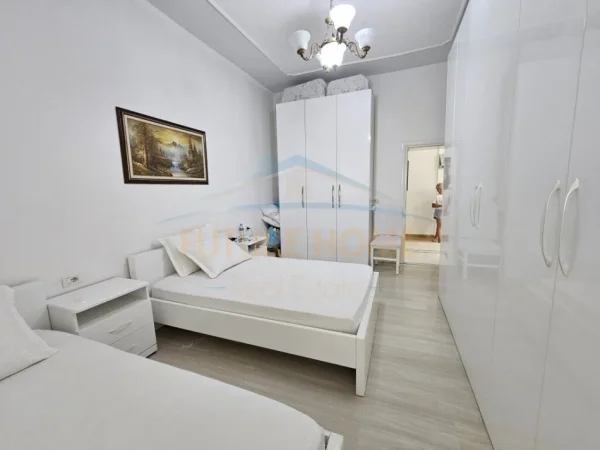 Durres, shitet apartament 3+1 Kati 0, 131 m² 150.000 € (Shkozet , Durres)