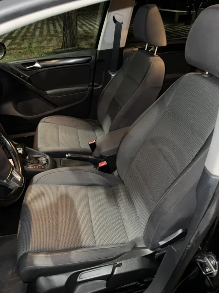 Tirane, shes makine Golf 6 - 1.4 Benzin, e zeze automatik Kondicioner 240.000 km 7.000 €