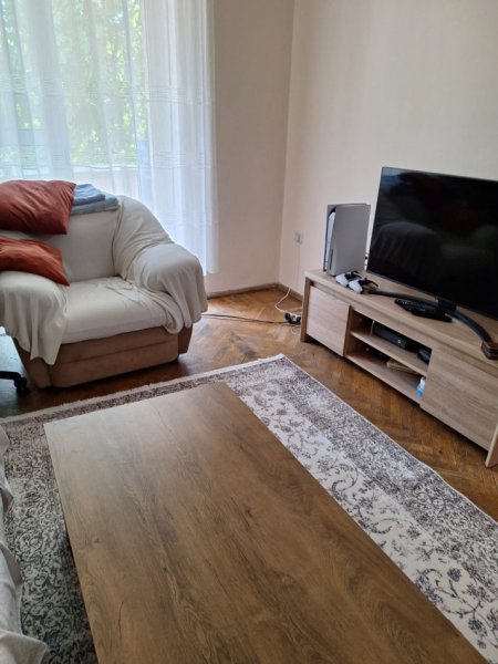 Tirane, jepet me qera zyre Kati 2, 75 m² 1.500 € (BLLOKU)