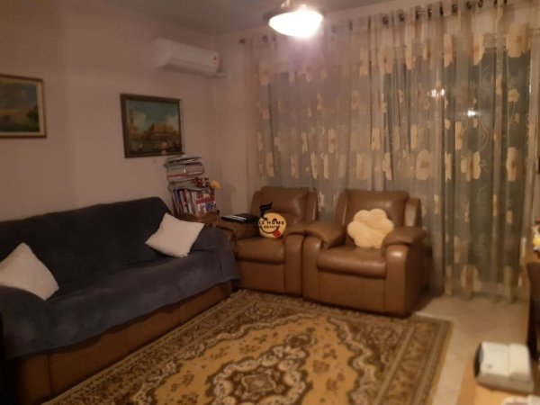 Tirane, jepet me qera apartament 2+1 Kati 2, 100 m² 670 € (SHESHI WILLSON)