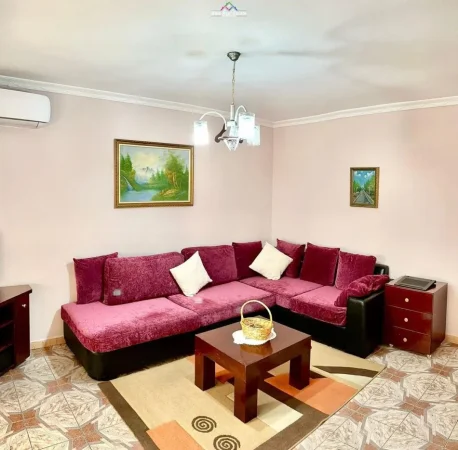 Tirane, jepet me qera apartament 1+1 Kati 4, 55 m² 430 € (Ish Restrorant Durresi)