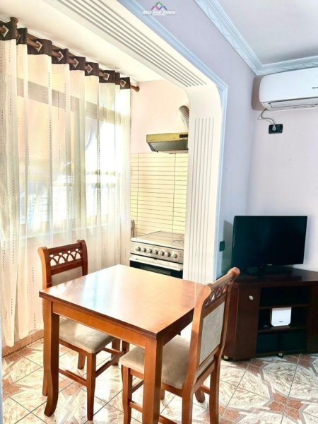 Tirane, jepet me qera apartament 1+1 Kati 4, 55 m² 430 € (Ish Restrorant Durresi)