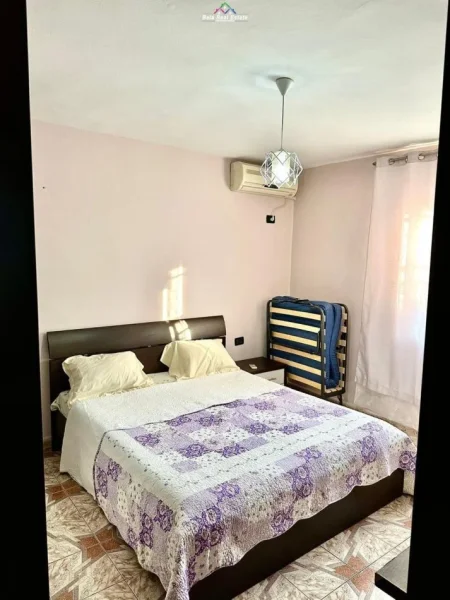 Tirane, jepet me qera apartament 1+1 Kati 4, 55 m² 430 € (Ish Restrorant Durresi)