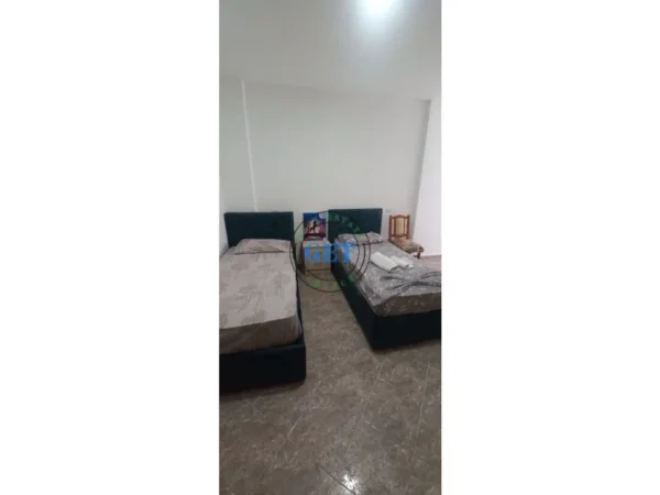 Durres, jepet me qera apartament 2+1+Ballkon Kati 3, 120 m² 450 € (Poliklinika Durres)