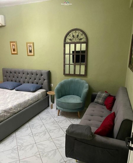 Tirane, jepet me qera apartament 1+1 Kati 2, 62 m² 600 € (bulevardi zogu i pare)