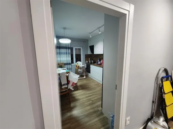 Tirane, shitet apartament 3+1+Ballkon Kati 4, 150 m² 257.500 € (LAPRAKE)