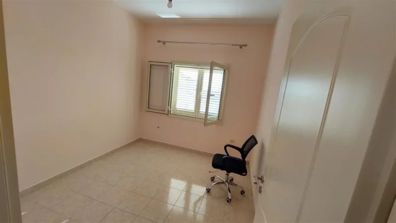 Tirane, jepet me qera Vile 2+1 Kati 2, 250 m² 500 € (Fresk)