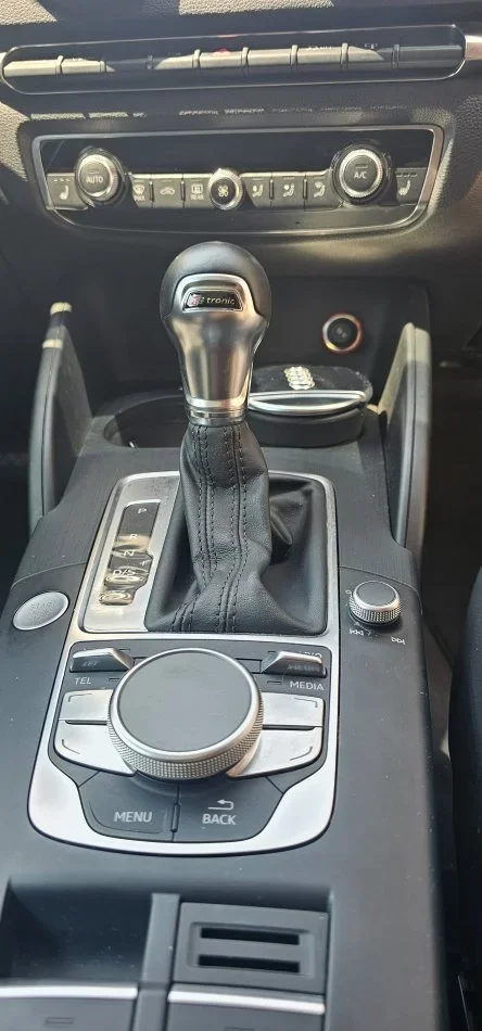 Tirane, shes makine Audi A3 Sportback 2015 2.0 TDI Nafte, gri e erret automatik Kondicioner 13800 €