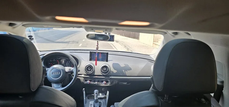 Tirane, shes makine Audi A3 Sportback 2015 2.0 TDI Nafte, gri e erret automatik Kondicioner 13800 €