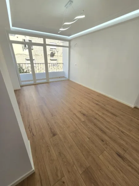 Tirane, shitet apartament 2+1 , 71 m² 160.000 € (Ambasada Gjermane)
