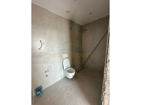 Tirane, jepet me qera apartament 2+1+Post Parkimi Kati 6, 107 m² 1.350 € (Rruga e Kosovareve, Tirane, AREA43790)