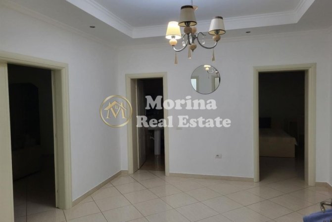 Tirane, jepet me qera Vile 3+1 Kati 2, 228 m² 500 € (Teg)