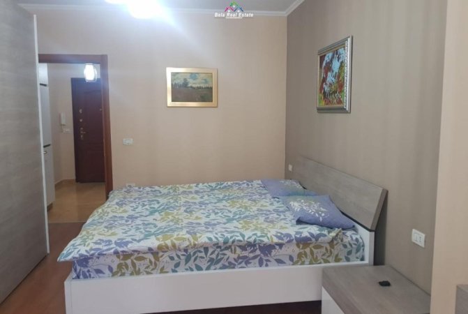 Tirane, jepet me qera apartament 1+1 Kati 3, 90 m² 600 € (Rruga e Elbasanit)