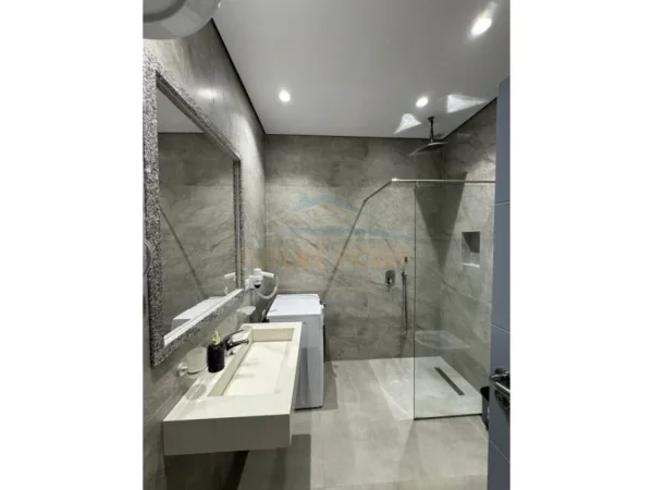 Vlore, shitet apartament 1+1 Kati 2, 48 m² 72.000 € (Orikum)