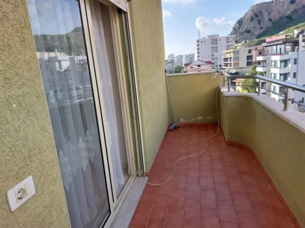 Durres, shitet apartament 1+1+Ballkon Kati 5, 60 m² 60.000 € (Shkembi Kavajes, Durres)