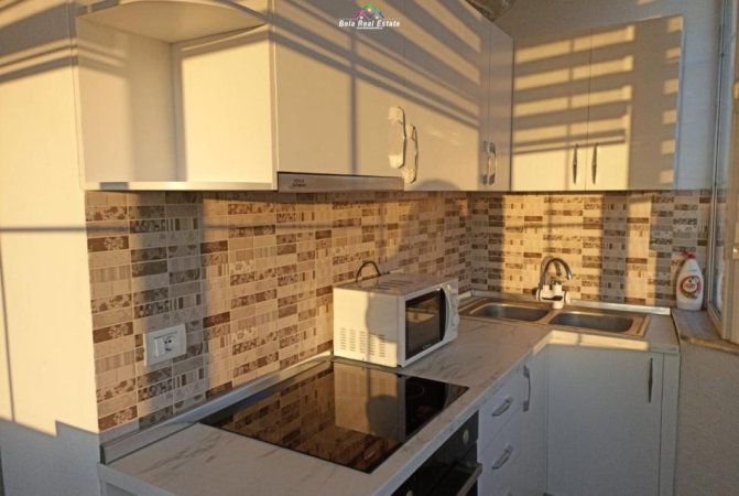 Tirane, jepet me qera apartament 2+1 Kati 6, 80 m² 600 € (Shkolla e Baletit)