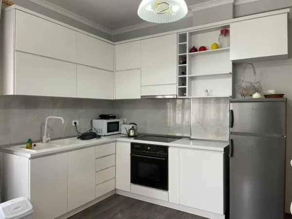 Tirane, shitet apartament 2+1 Kati 4, 90 m² 90.000 € (Linze)