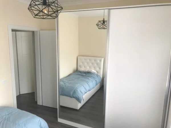 Tirane, shitet apartament 2+1 Kati 4, 90 m² 90.000 € (Linze)