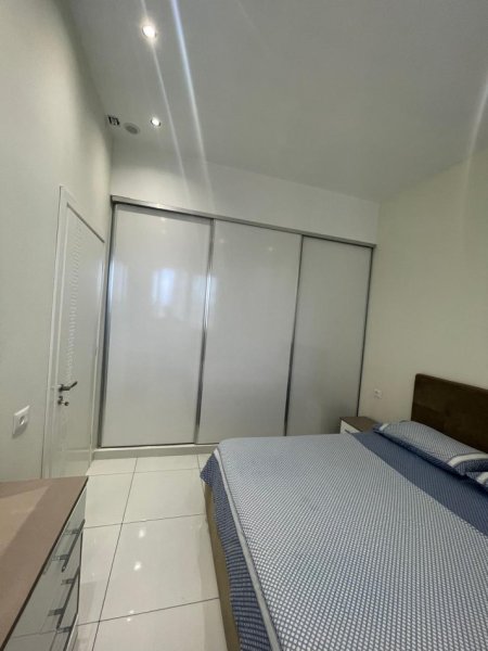 Tirane, jepet me qera apartament 2+1 Kati 2, 100 m² 550 € (rruga Jordan Misja)