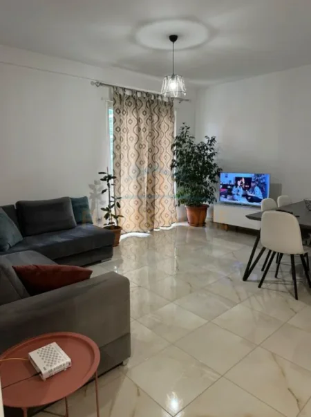 Tirane, jepet me qera apartament 1+1 Kati 3, 68 m² 450 € (Rruga Hysni Rusi, Unaza e Re, Tiranë AREA41448)