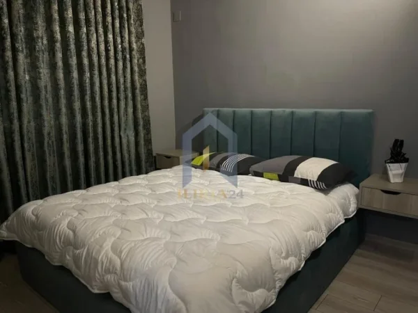 Tirane, jepet me qera garsonier 1+1 , 45 m² 380 € (rruga myslym shyri)