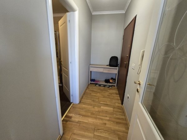 Tirane, shitet apartament 1+1 Kati 10, 97 m² 190.000 € (Kompleksi Halili prane Vila Gold)
