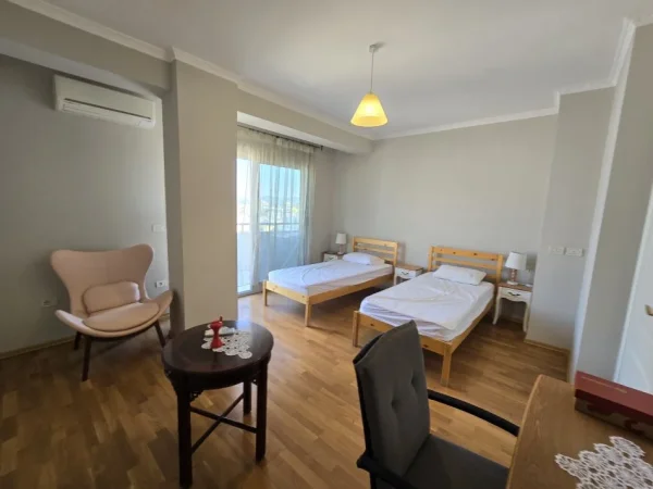 Tirane, shitet apartament 1+1 Kati 10, 97 m² 190.000 € (Kompleksi Halili prane Vila Gold)
