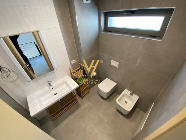 Tirane, jepet me qera Vile 2+1+Ballkon Kati 0, 250 m² 1.550 € (TEG)