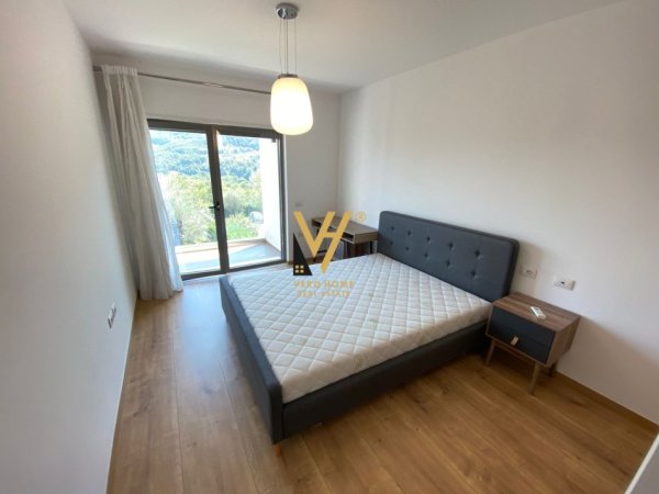 Tirane, jepet me qera Vile 2+1+Ballkon Kati 0, 250 m² 1.550 € (TEG)